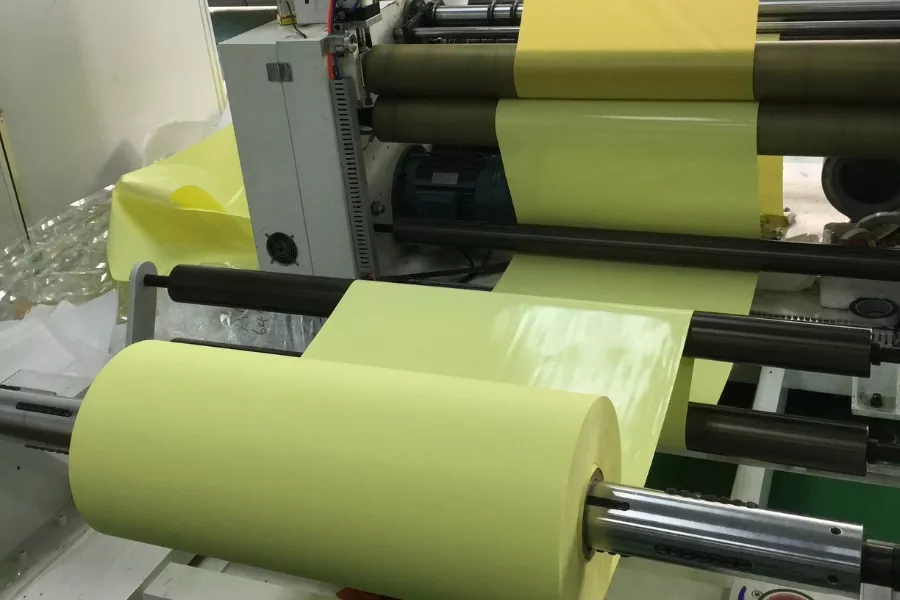 Adhesive-Tape-Laminating