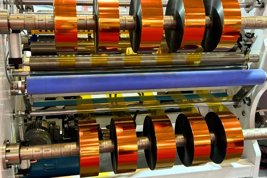 Adhesive-Tape-Slitting